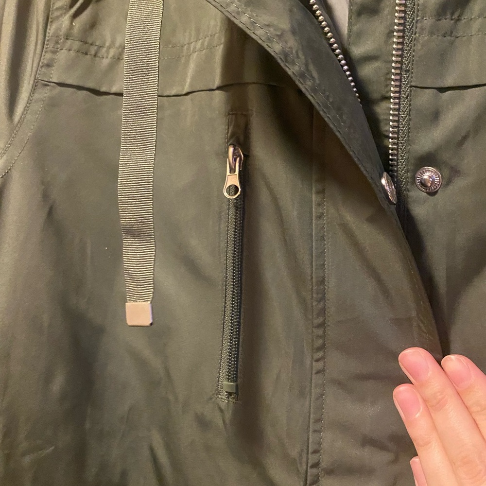 Women lightweight hooded jacket - Picture 7 of 8